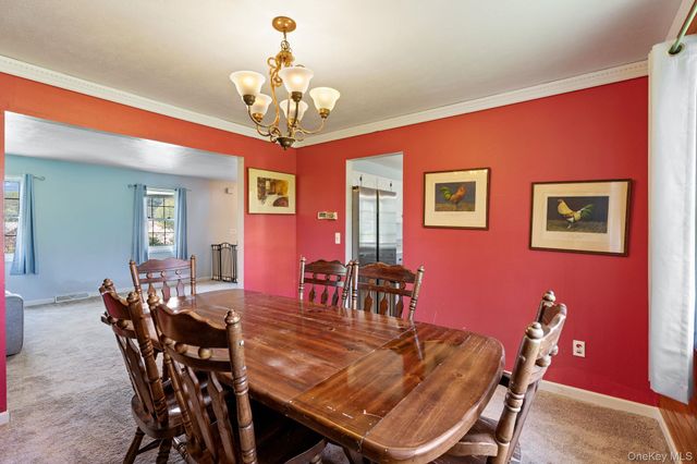4 Brook Court, Walden, NY 12586
