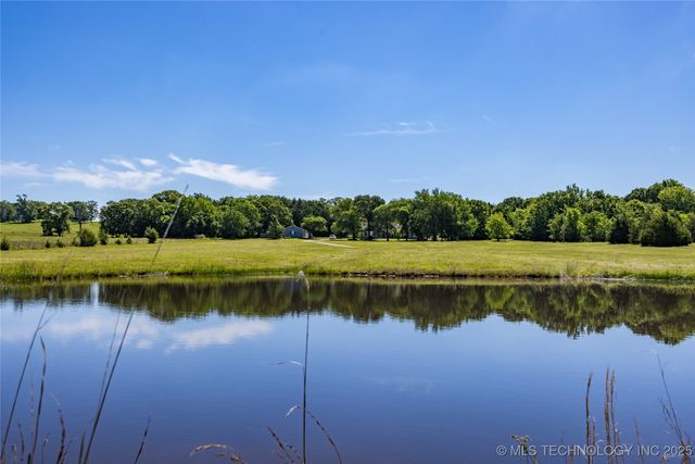 3127 Pleasant Hill Road, Caddo, OK 74729