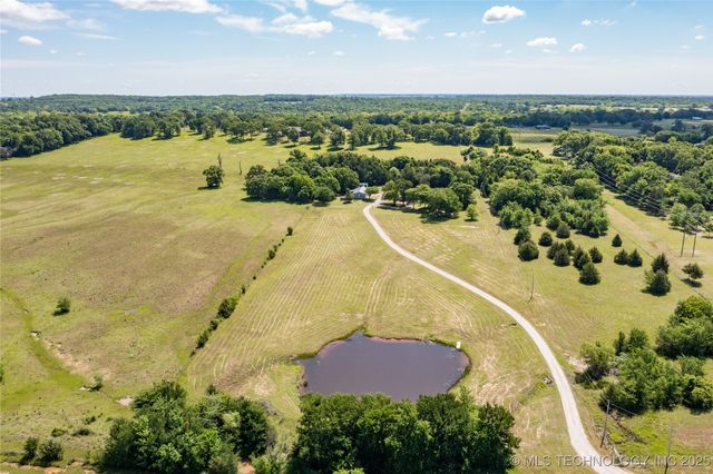3127 Pleasant Hill Road, Caddo, OK 74729
