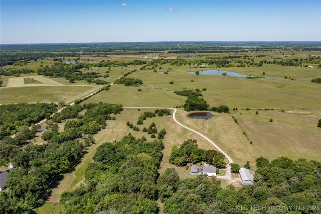 3127 Pleasant Hill Road, Caddo, OK 74729