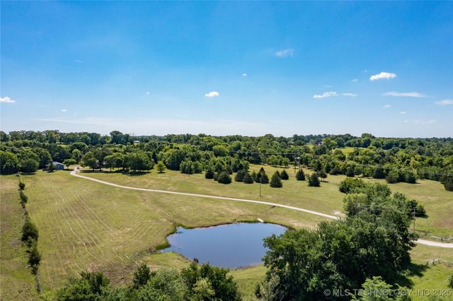 3127 Pleasant Hill Road, Caddo, OK 74729