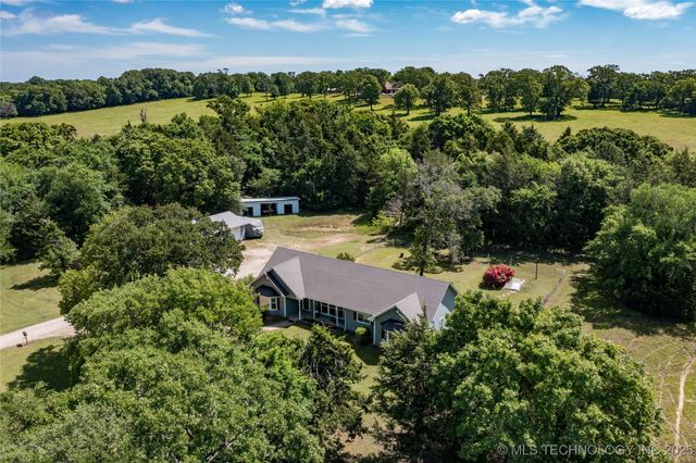 3127 Pleasant Hill Road, Caddo, OK 74729