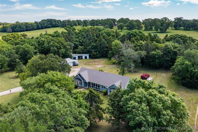 3127 Pleasant Hill Road, Caddo, OK 74729