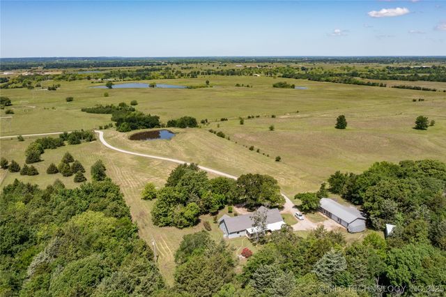 3127 Pleasant Hill Road, Caddo, OK 74729