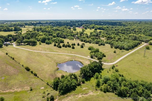 3127 Pleasant Hill Road, Caddo, OK 74729