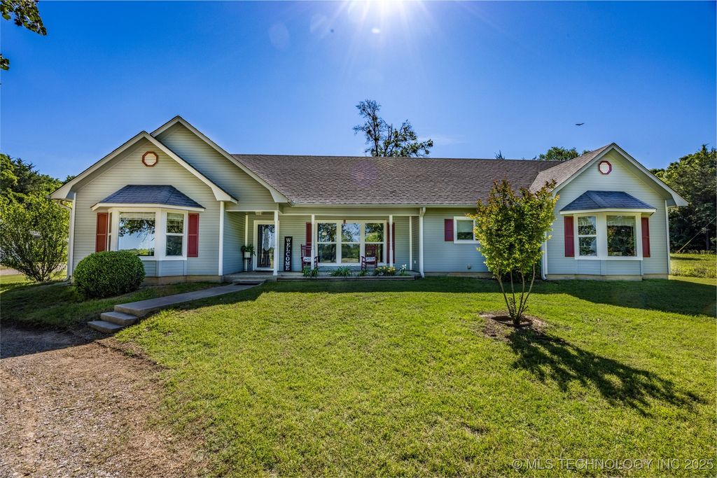 3127 Pleasant Hill Road, Caddo, OK 74729