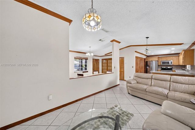 955 NW 128th Court, Miami, FL 33182