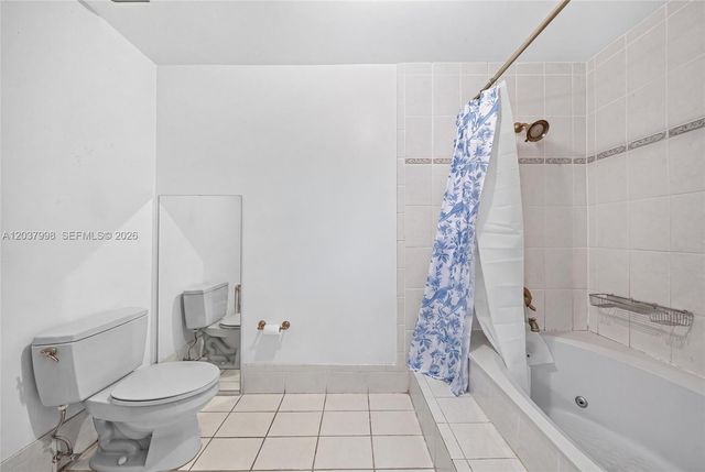 955 NW 128th Court, Miami, FL 33182