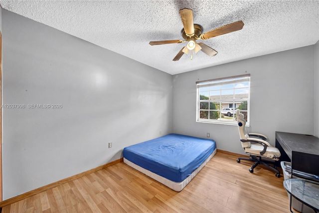 955 NW 128th Court, Miami, FL 33182