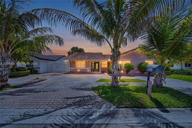 955 NW 128th Court, Miami, FL 33182