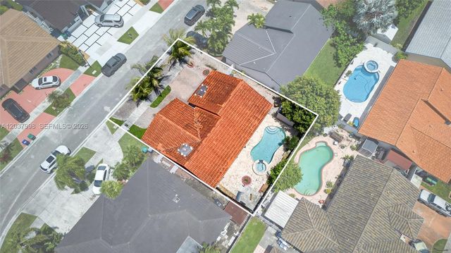 955 NW 128th Court, Miami, FL 33182