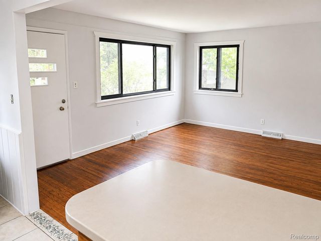 2026 N Parent Street, Westland, MI 48185