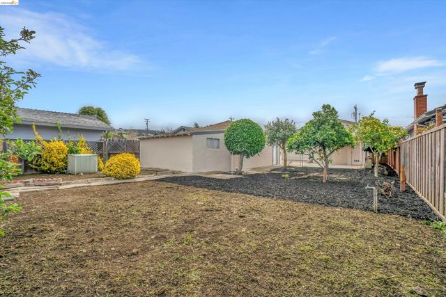 824 Maud Ave, San Leandro, CA 94577