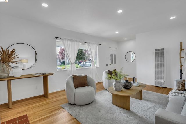 824 Maud Ave, San Leandro, CA 94577