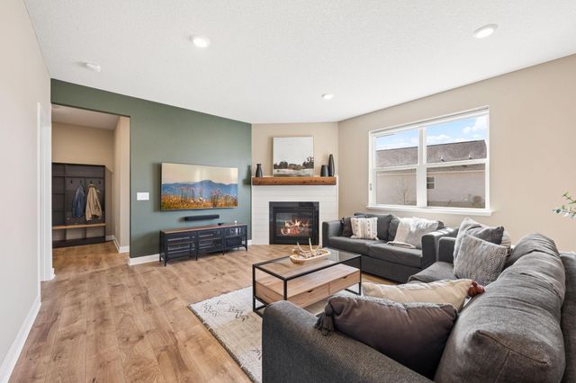 16094 Fairoaks Avenue N, Hugo, MN 55038