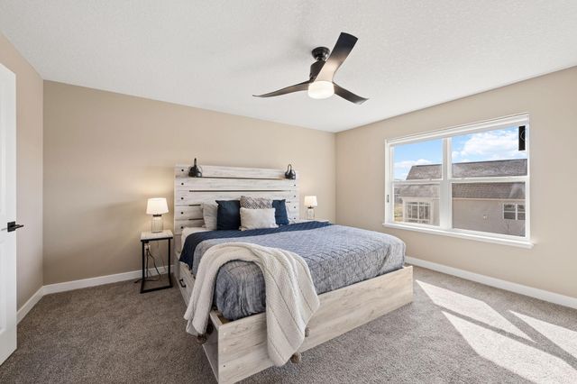 16094 Fairoaks Avenue N, Hugo, MN 55038