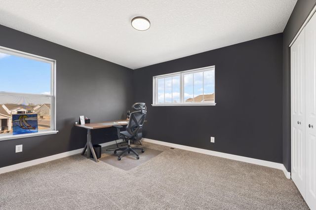 16094 Fairoaks Avenue N, Hugo, MN 55038