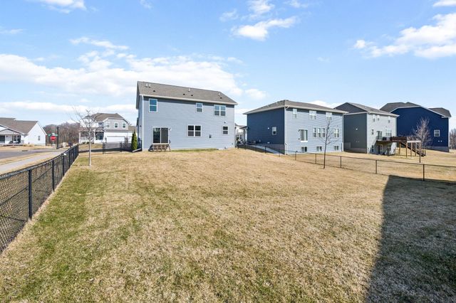 16094 Fairoaks Avenue N, Hugo, MN 55038