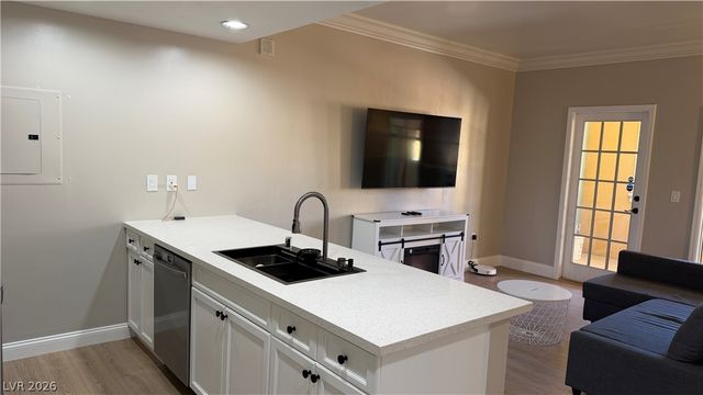 30 Strada Di Villaggio 323, Henderson, NV 89011