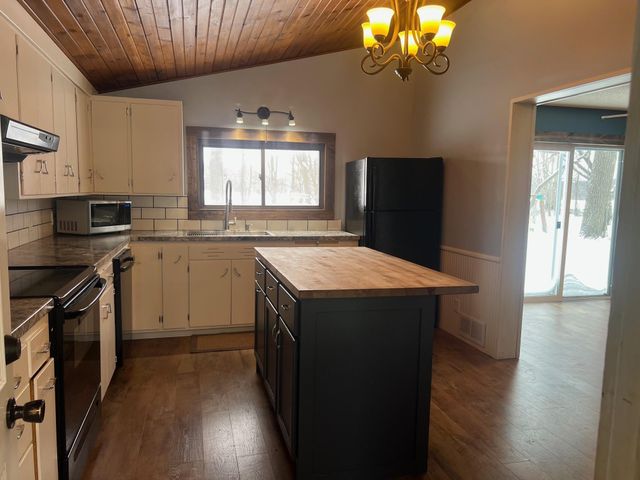 29684 650th Avenue, Litchfield, MN 55355