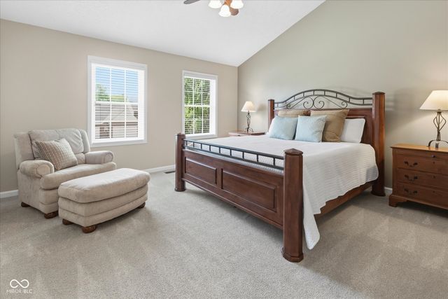 9070 Iris Lane, Zionsville, IN 46077