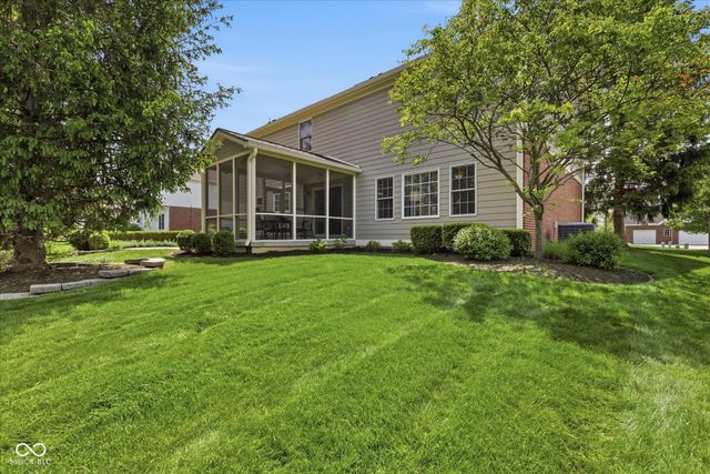 9070 Iris Lane, Zionsville, IN 46077