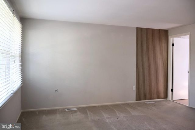 5218 CAROLINE CIR, Waldorf, MD 20601