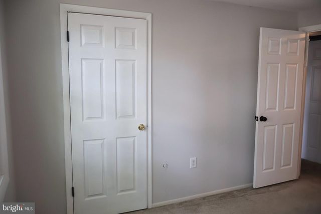 5218 CAROLINE CIR, Waldorf, MD 20601