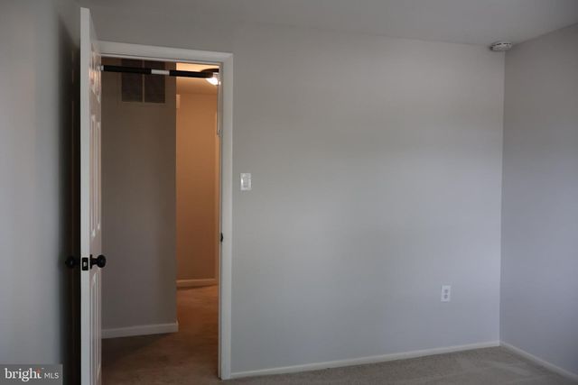 5218 CAROLINE CIR, Waldorf, MD 20601
