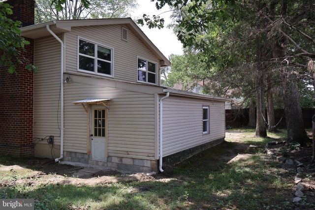 5218 CAROLINE CIR, Waldorf, MD 20601
