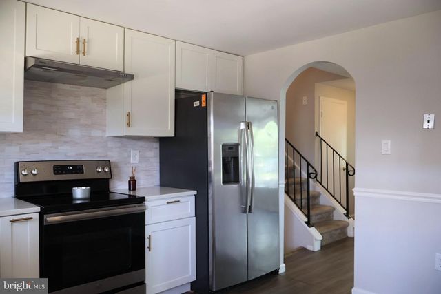 5218 CAROLINE CIR, Waldorf, MD 20601