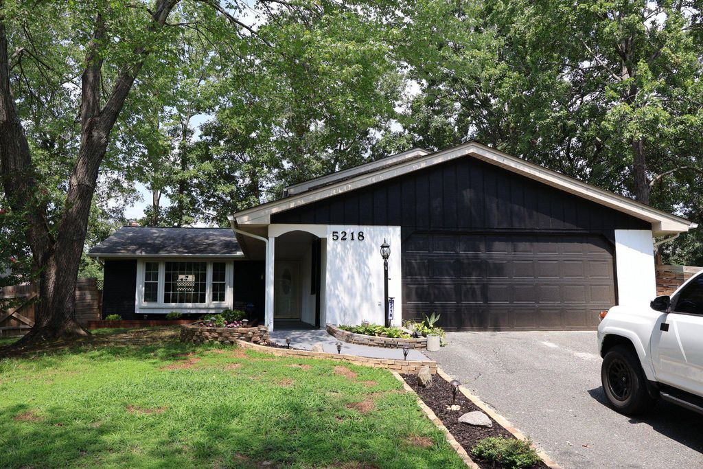 5218 CAROLINE CIR, Waldorf, MD 20601