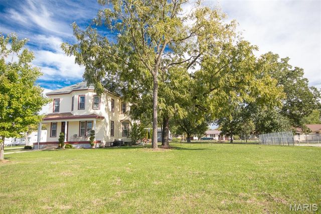 602 S State Highway 47, Warrenton, MO 63383