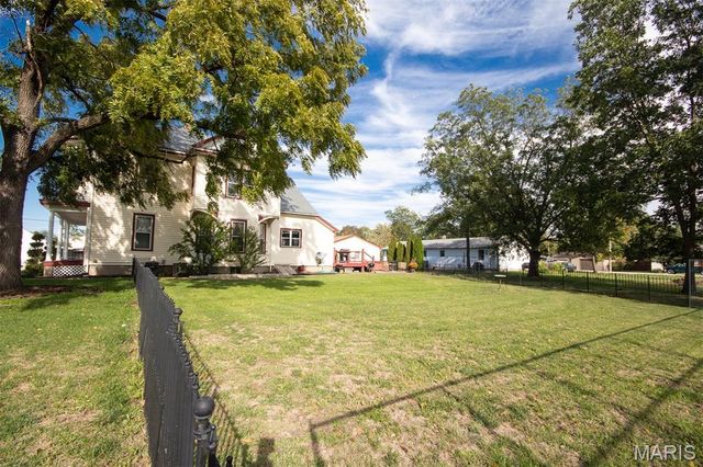 602 S State Highway 47, Warrenton, MO 63383