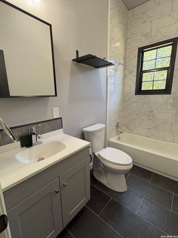 225 Linares, San Antonio, TX 78225