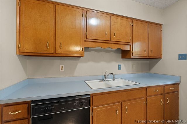 409 Huston Drive, Jeffersonville, IN 47130