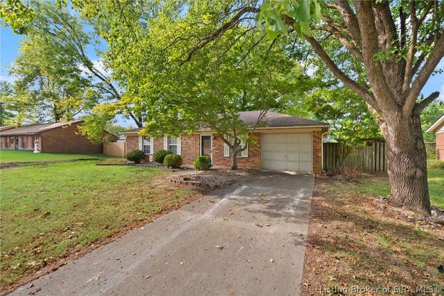 409 Huston Drive, Jeffersonville, IN 47130