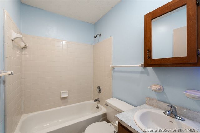 409 Huston Drive, Jeffersonville, IN 47130