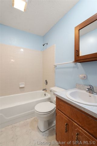 409 Huston Drive, Jeffersonville, IN 47130