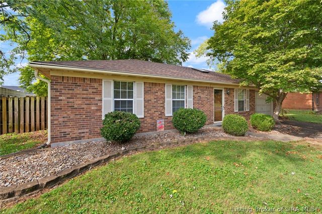 409 Huston Drive, Jeffersonville, IN 47130