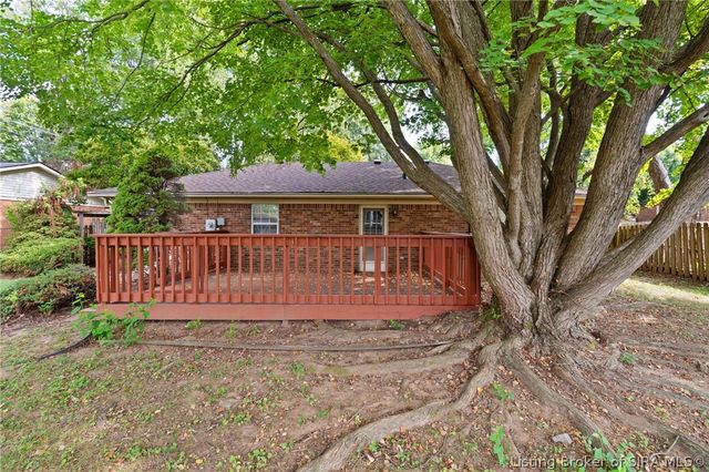 409 Huston Drive, Jeffersonville, IN 47130