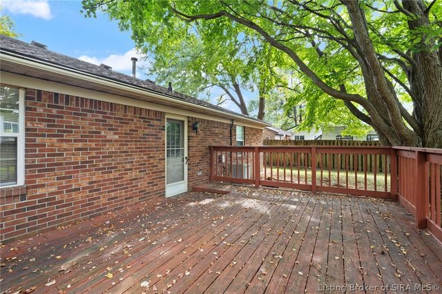 409 Huston Drive, Jeffersonville, IN 47130