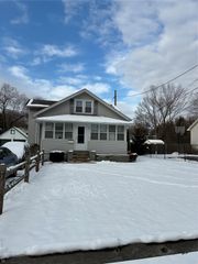 19 Sheridan Avenue, Sloatsburg, NY 10974