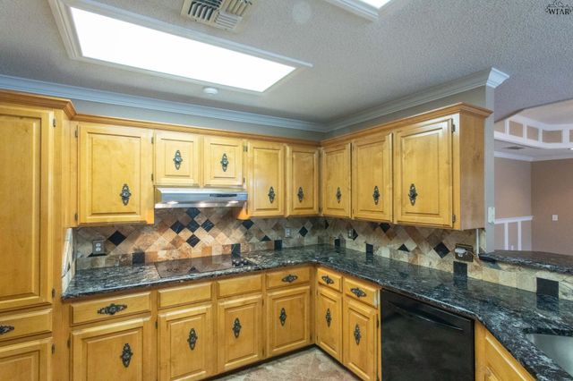2 BOSQUE CIRCLE, Wichita Falls, TX 76309