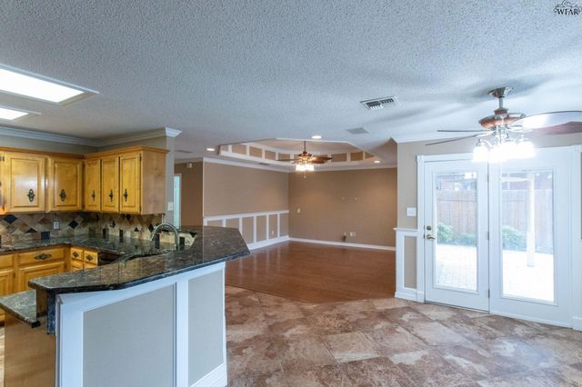 2 BOSQUE CIRCLE, Wichita Falls, TX 76309