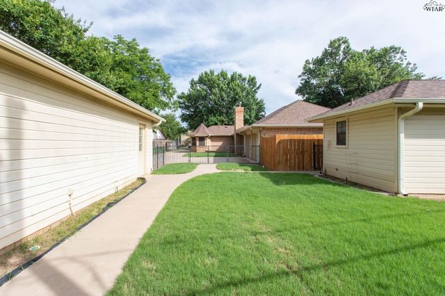 2 BOSQUE CIRCLE, Wichita Falls, TX 76309
