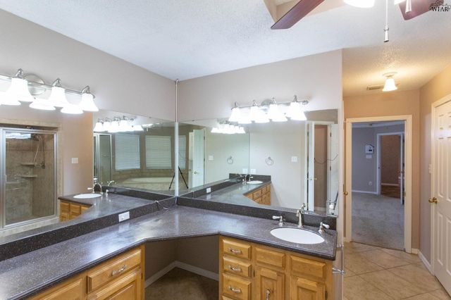 2 BOSQUE CIRCLE, Wichita Falls, TX 76309