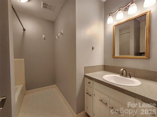 3340 Silver Stream Road, Charlotte, NC 28226