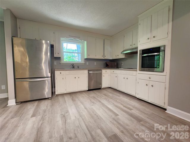 3340 Silver Stream Road, Charlotte, NC 28226