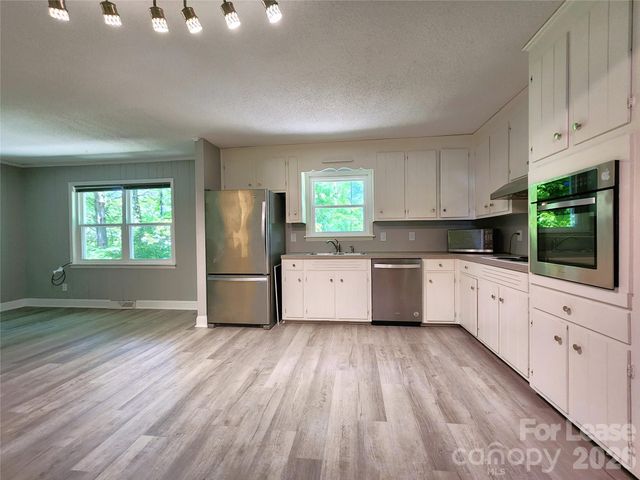 3340 Silver Stream Road, Charlotte, NC 28226